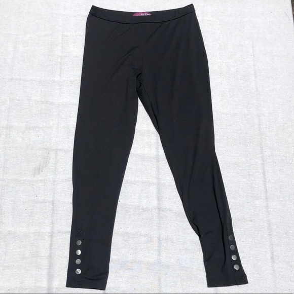 Epic Threads Other - ✨Epic Thread Black Leggings!
